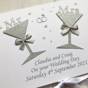 Wedding glitter glasses Mr & Mrs